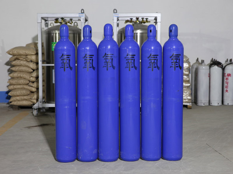安丘市恒安氣體廠(chǎng)為您介紹用氧的注意事項(xiàng)
